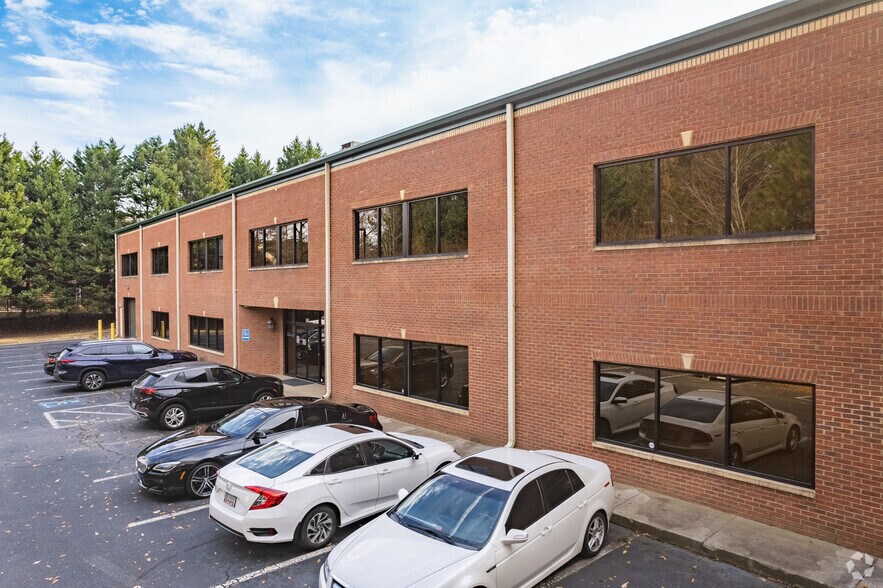 1585 Old Norcross Rd, Lawrenceville, GA 30046 Office For Sale