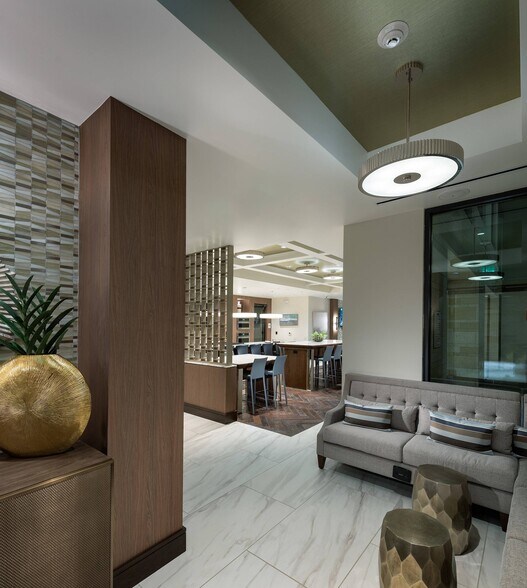 More Photos Of 2450 Valdez St, Oakland Apartments For Lease