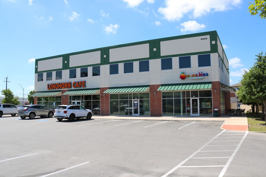 More Photos Of 5602 W Hausman Rd, San Antonio Freestanding For Lease