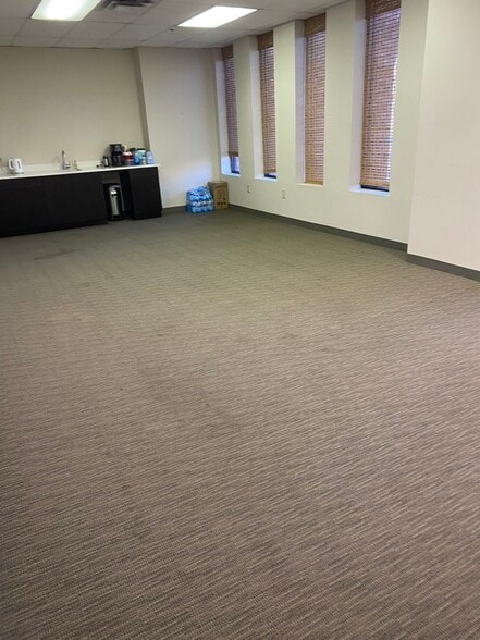 More Photos Of 6580 Jimmy Carter Blvd, Peachtree Corners Distribution For Lease