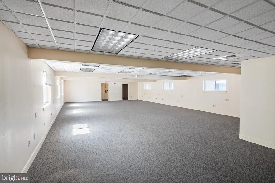 More Photos Of 4095 Ferry Rd, Doylestown Warehouse For Lease