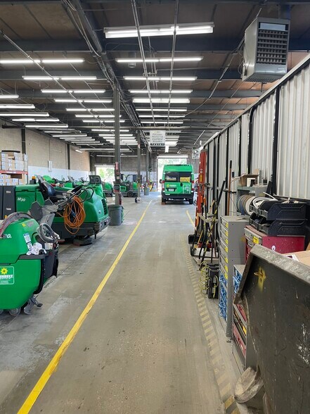 More Photos Of 1172-1176 Route 109, Lindenhurst Warehouse For Lease