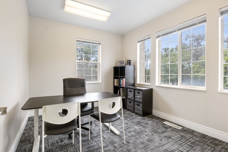 More Photos Of 9672 S 700 E, Sandy Office For Sale