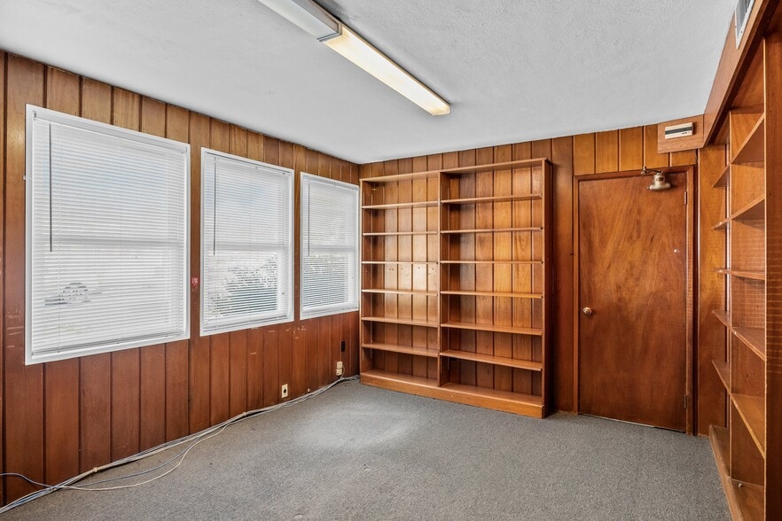 More Photos Of 122 Haddon Ave, Collingswood Office For Sale
