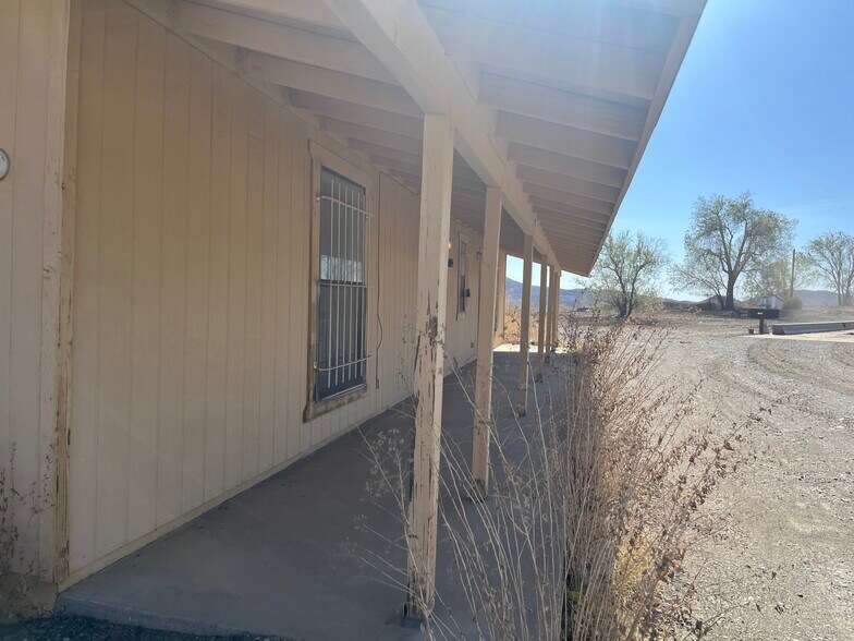 More Photos Of 11910 E Iron King Rd, Humboldt Warehouse For Lease