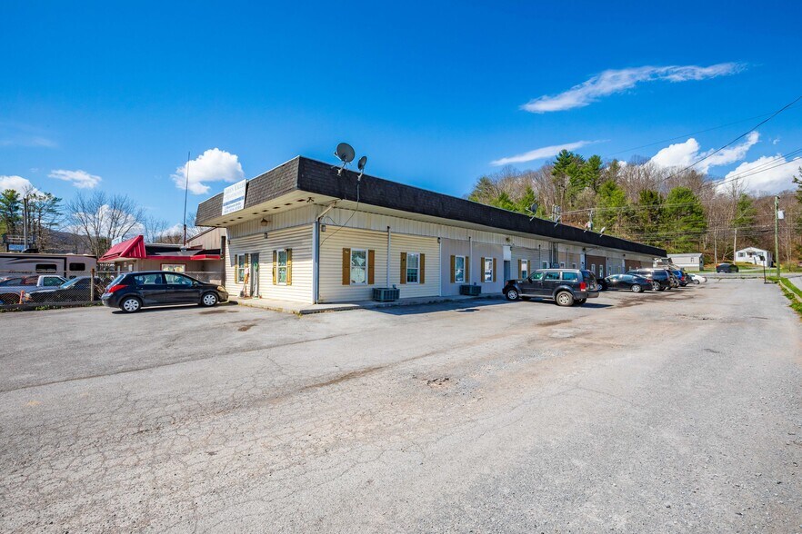 More Photos Of 396 Blue Prince Rd, Bluefield Apartments For Sale