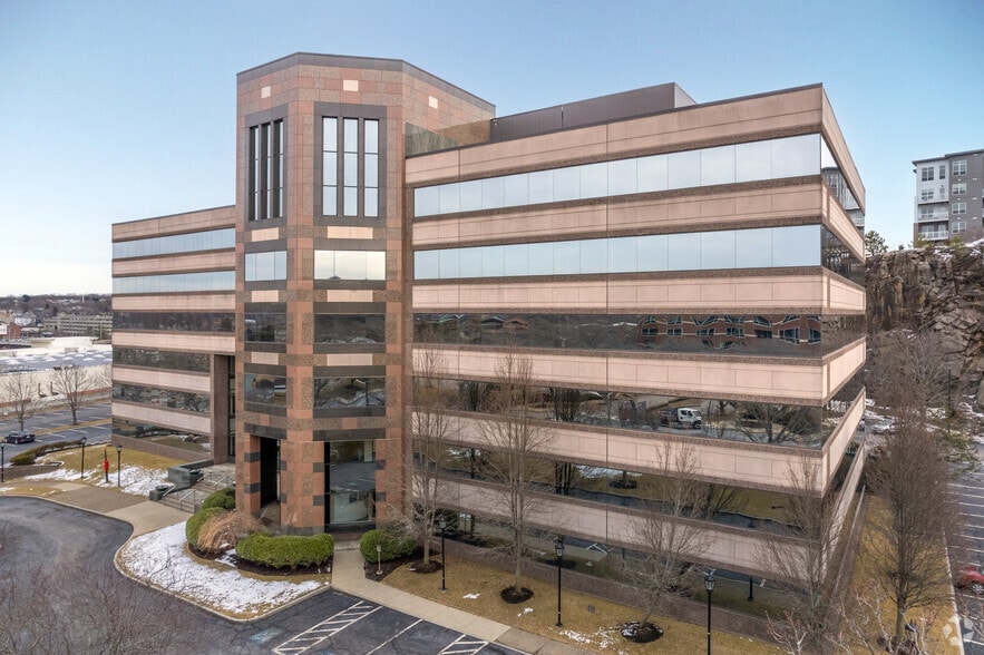 More Photos Of 400 Crown Colony Dr, Quincy Office For Lease
