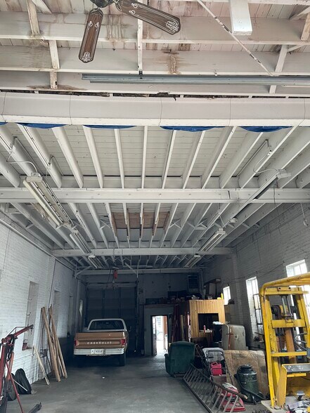 More Photos Of 1744 Indianapolis Blvd, Whiting Manufacturing For Lease