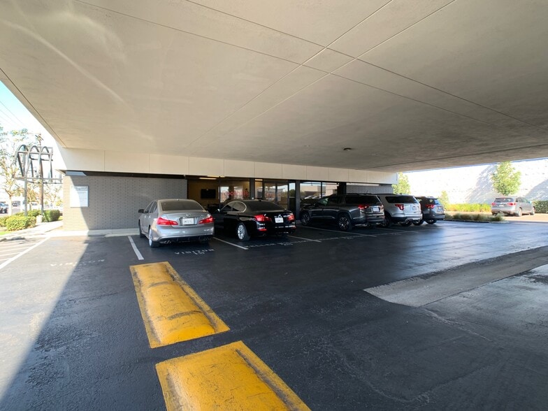 More Photos Of 680 Fletcher Pky, El Cajon Office For Lease