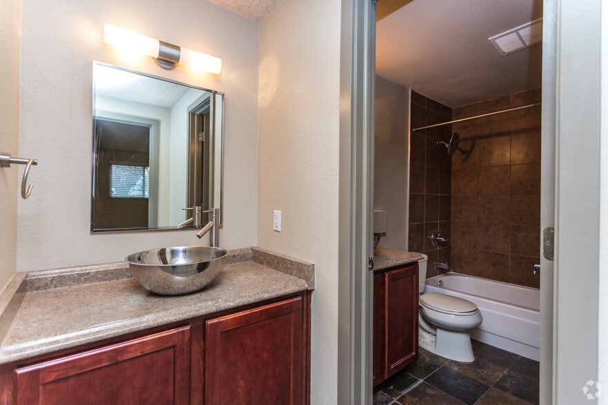 More Photos Of 1150 S Birch St, Denver Multifamily For Sale
