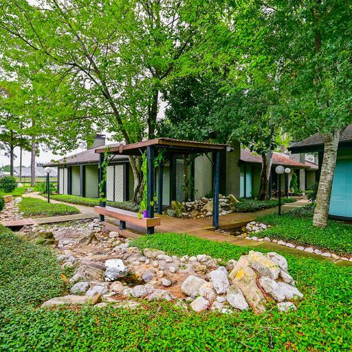 More Photos Of 14339 Torrey Chase Blvd, Houston Loft Creative Space For Lease