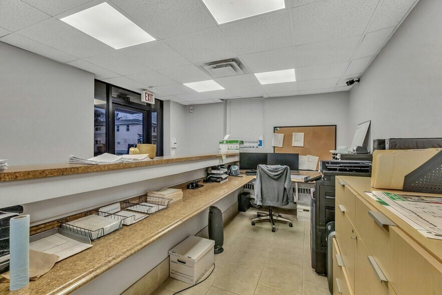 More Photos Of 56 Carleton Ave, Islip Terrace Office For Sale