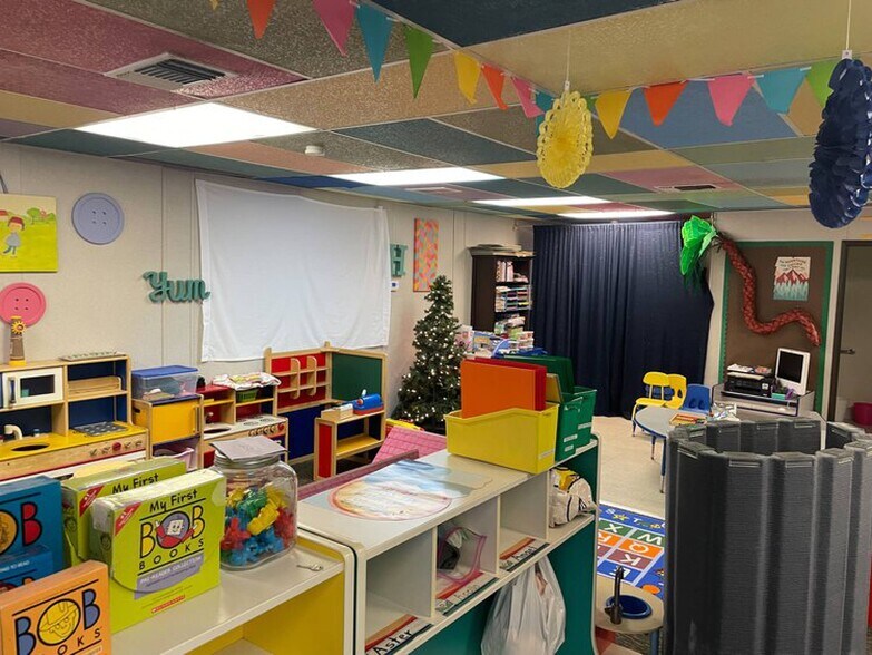 More Photos Of 2236 Mariner Square Dr, Alameda Office Residential For Sale