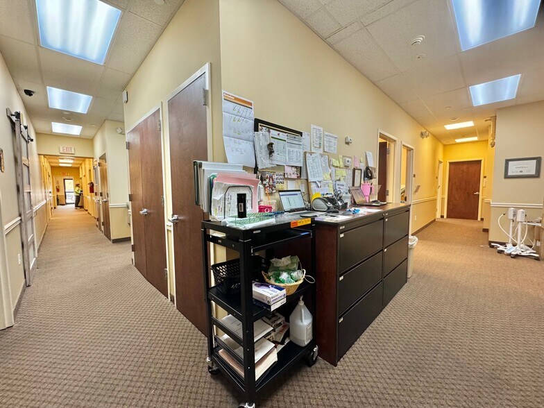 More Photos Of 191 Herricks Rd, New Hyde Park Medical For Sale