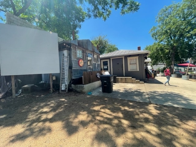 More Photos Of 511 E Grayson St, San Antonio Restaurant For Lease