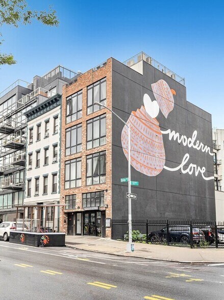 More Photos Of 317 Union Ave, Brooklyn Apartments For Lease