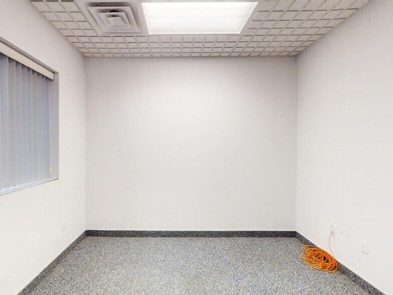 More Photos Of 4805-4809 Atlantic Ave, Erie Warehouse For Lease