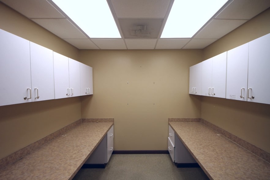 More Photos Of 3021 Eau Gallie Blvd, Melbourne Medical For Lease