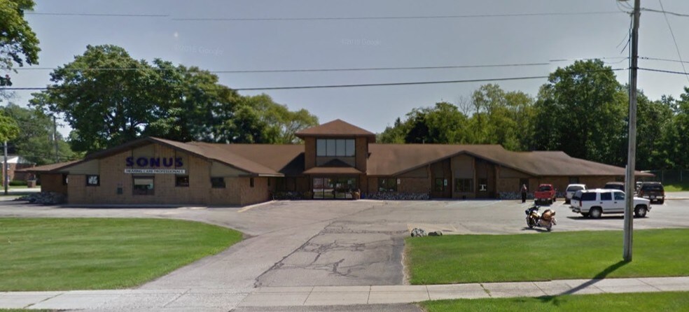 More Photos Of 905 E Colby St, Whitehall Medical For Sale