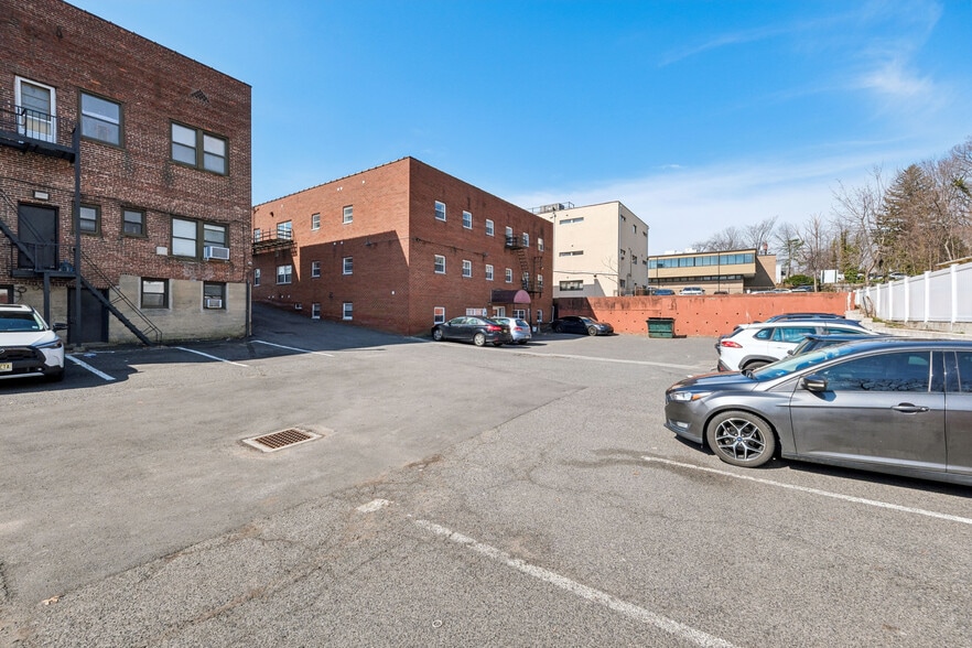 More Photos Of 175 Cedar Ln, Teaneck Medical For Sale
