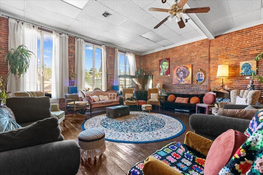 More Photos Of 107 W Main St, Grass Valley Storefront Retail Office For Sale