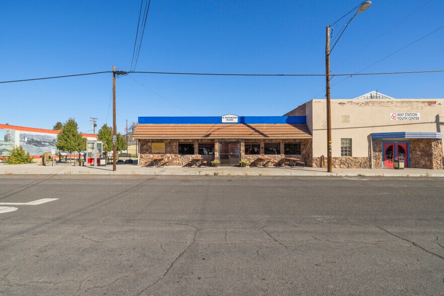 More Photos Of 2126 Broadway st, Malin Sports And Entertainment For Sale