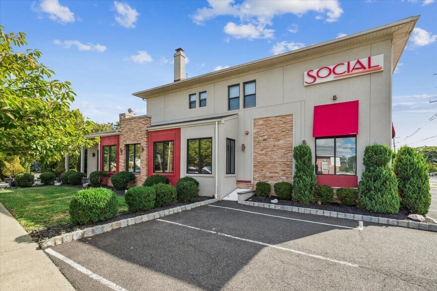 More Photos Of 156 N Gaston Ave, Somerville Restaurant For Sale