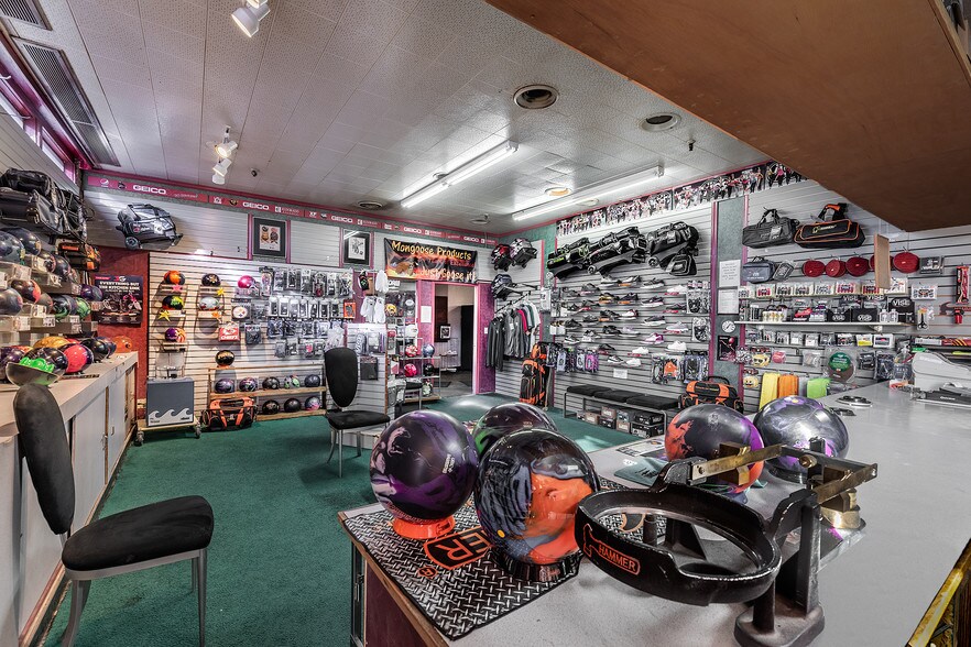 More Photos Of 3390 S Virginia St, Reno Bowling Alley For Sale