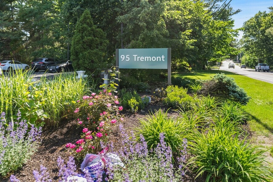 More Photos Of 95 Tremont St, Duxbury Medical For Sale