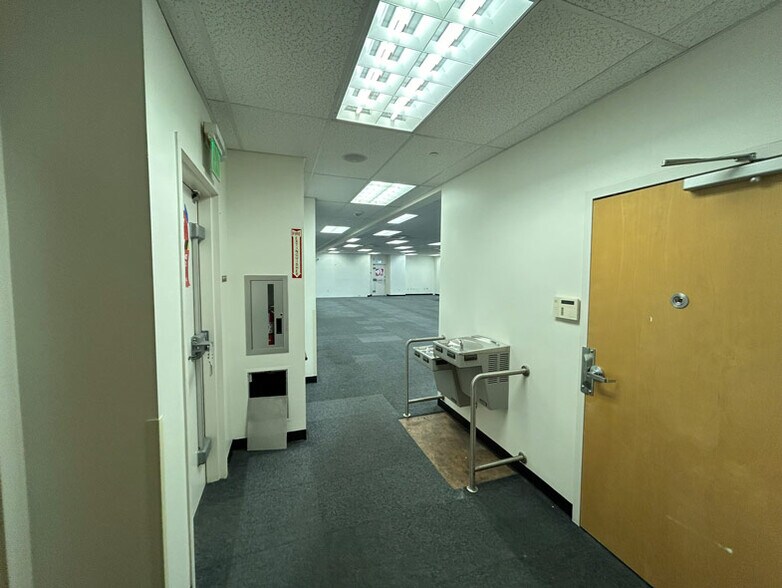 More Photos Of 400 Sutter St, San Francisco Office For Lease