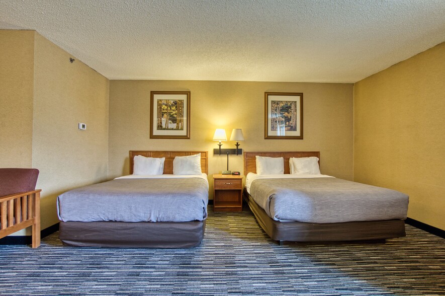 More Photos Of 7860 6th St, Wellington Hotel For Sale