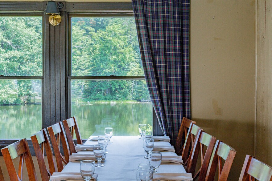 More Photos Of 157 Main St, Belgrade Hotel For Sale