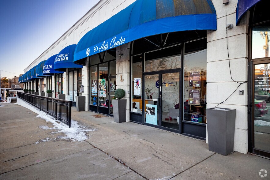 More Photos Of 200 Middle Neck Rd, Great Neck Unknown For Lease