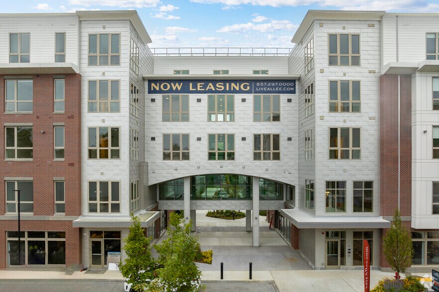 More Photos Of 2 Los Angeles St, Newton Apartments For Lease