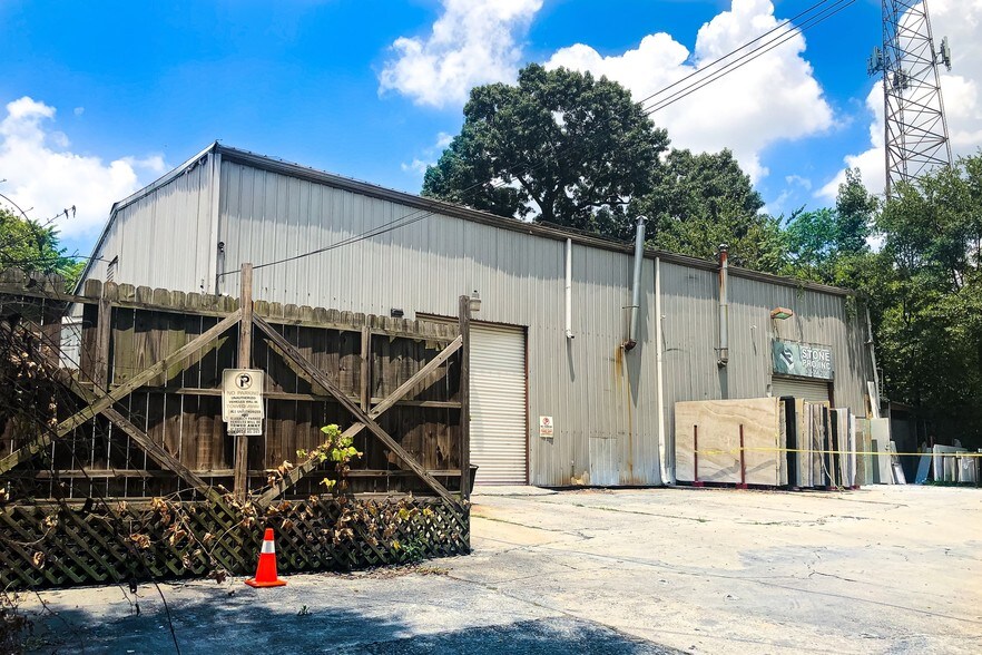 Primary Photo Of 925 Bowen St NW, Atlanta Warehouse For Sale