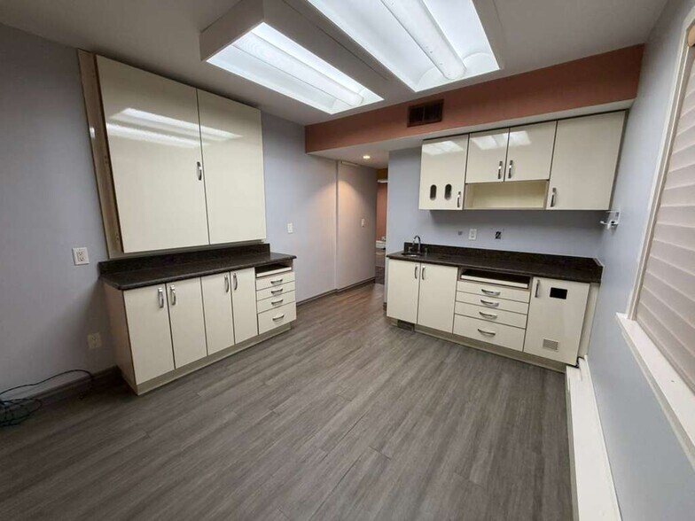 More Photos Of 39 Smith Ave, Mount Kisco Medical For Lease