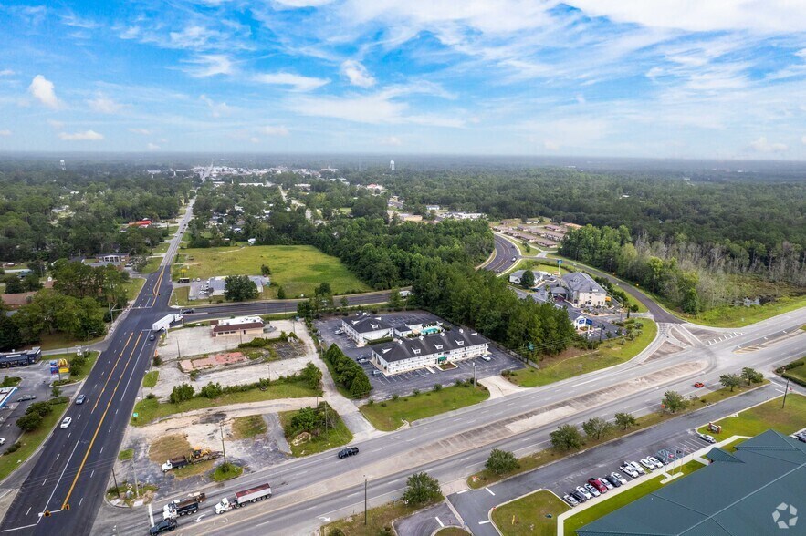 More Photos Of 205 N Highway 301, Jesup Hotel For Sale