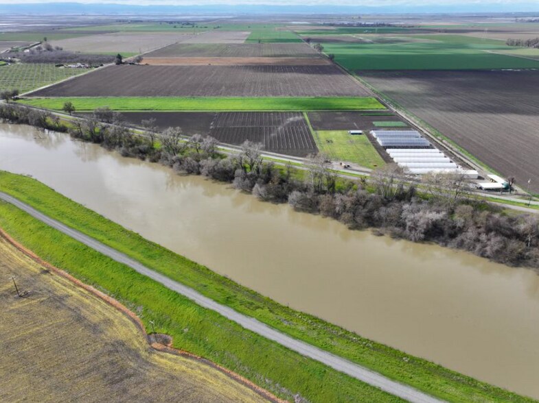 More Photos Of Fruchtenicht @ Wilson Bend Rd, Meridian Land For Sale