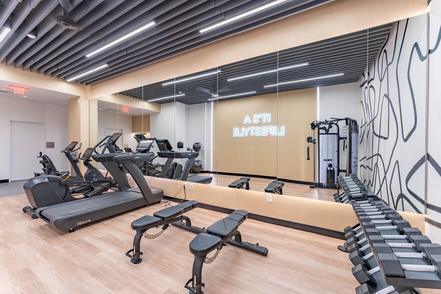 More Photos Of 8080 N Central Expy, Dallas Office For Lease