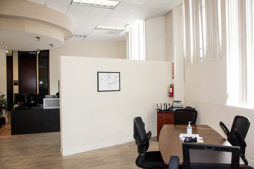 More Photos Of 180 Parker Ave, Rodeo Medical For Sale