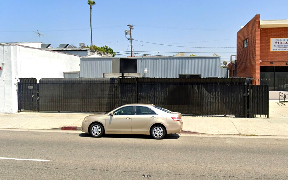 More Photos Of 3121 W Jefferson Blvd, Los Angeles Storefront Retail Office For Lease