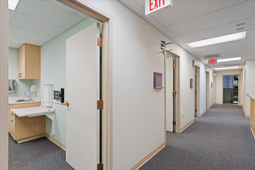 More Photos Of 3235 Sparks Rd, Cheyenne Medical For Lease