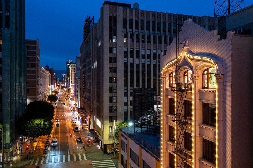 More Photos Of 908-910 S Broadway, Los Angeles Loft Creative Space For Lease