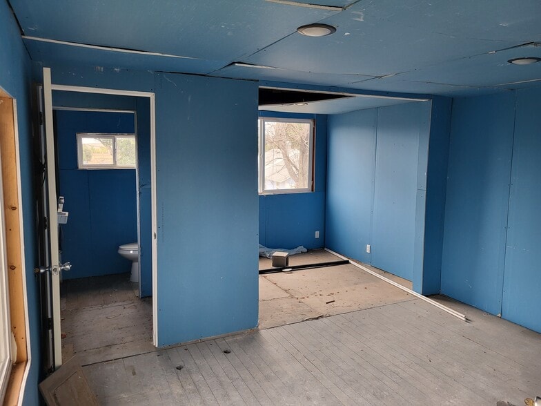 More Photos Of 37131 US-24 Hwy, Matheson Flex For Sale