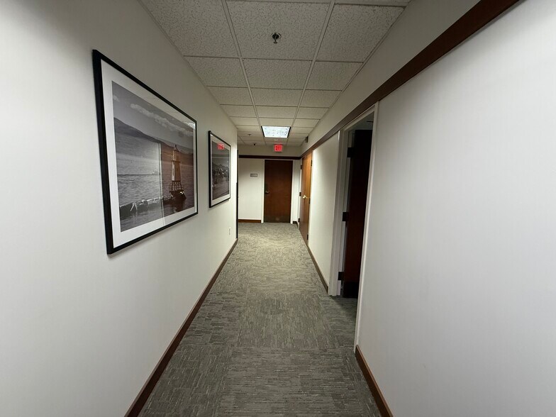 More Photos Of 76 Saint Paul St, Burlington Office Residential For Sale