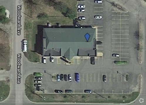 More Photos Of 1280-1294 W South Airport Rd, Traverse City General Retail For Lease