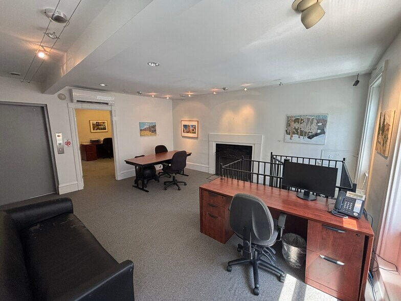 More Photos Of 97 Main St, Belfast Office For Sale
