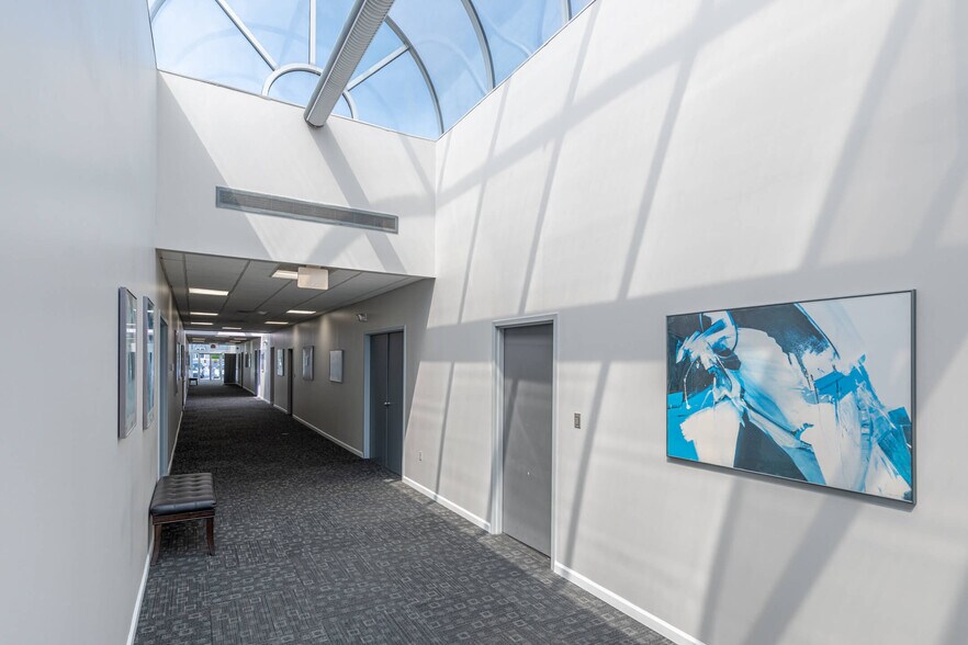 More Photos Of 7271 N Main St, Dayton Medical For Lease