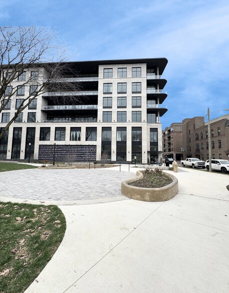 More Photos Of 39 E Hubbard Ave, Columbus Apartments For Lease