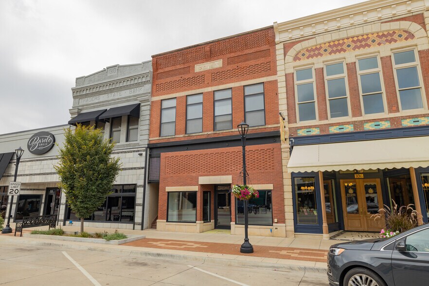 More Photos Of 108 S Santa Fe Ave, Salina General Retail For Lease